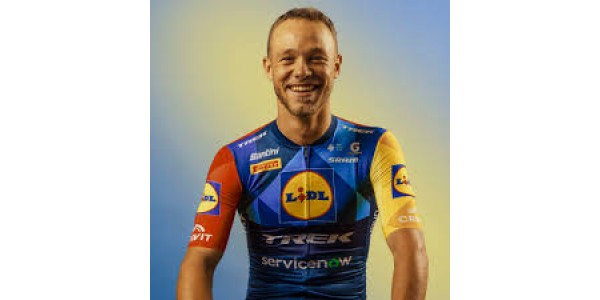 Jonathan Milan remporte la victoire au sprint, Vingegaard décroche le titre général Jonathan Milan remporte la victoire au sprint, Vingegaard décroche le titre général